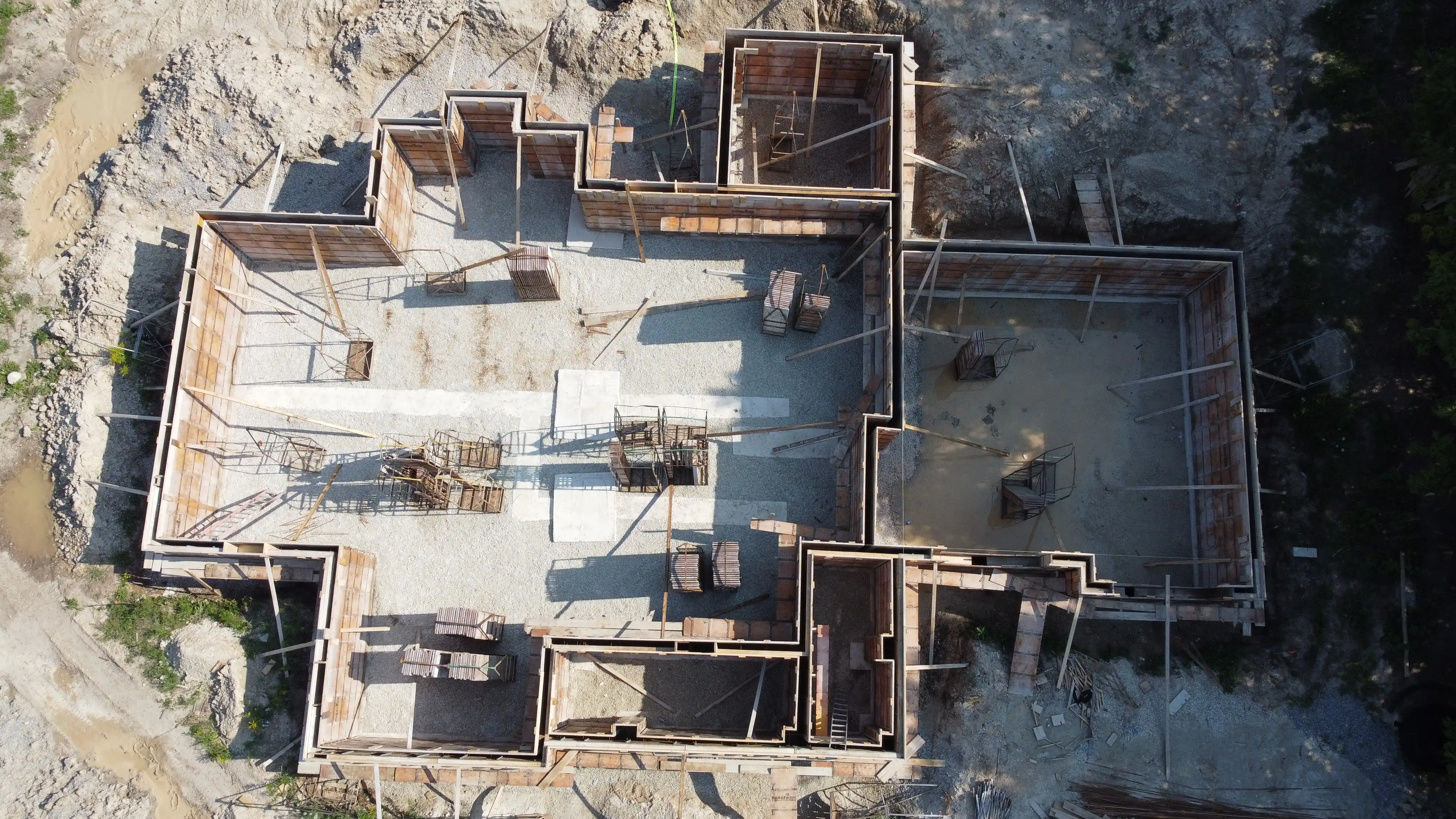 Hamilton Concrete Forming | Simcoe County & GTA Foundations